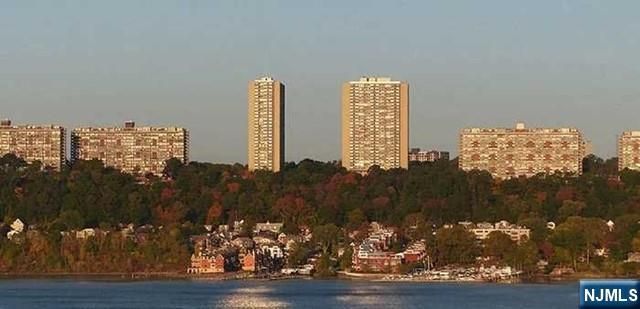 2 Horizon Road 1211, Fort Lee, NJ 07024