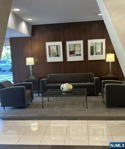2 Horizon Road 1211, Fort Lee, NJ 07024