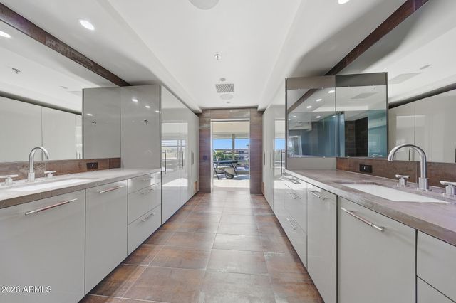 7137 E RANCHO VISTA Drive 7006, Scottsdale, AZ 85251