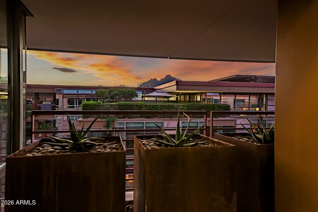 7137 E RANCHO VISTA Drive 7006, Scottsdale, AZ 85251