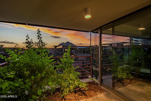 7137 E RANCHO VISTA Drive 7006, Scottsdale, AZ 85251