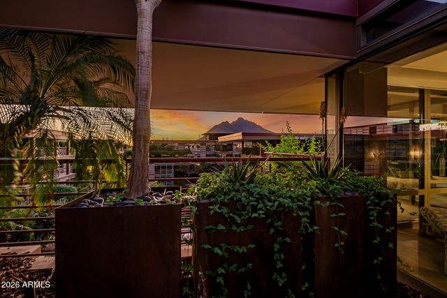 7137 E RANCHO VISTA Drive 7006, Scottsdale, AZ 85251