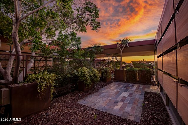 7137 E RANCHO VISTA Drive 7006, Scottsdale, AZ 85251