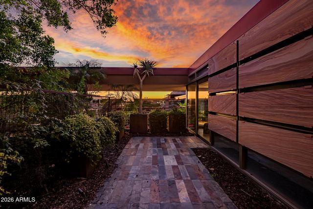 7137 E RANCHO VISTA Drive 7006, Scottsdale, AZ 85251