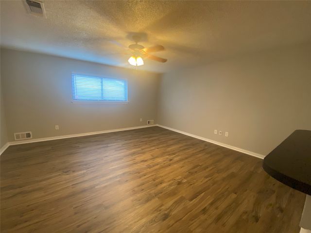 4915 Chilton Drive, Dallas, TX 75227