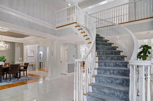 3917 Tarrington Lane, Columbus, OH 43220