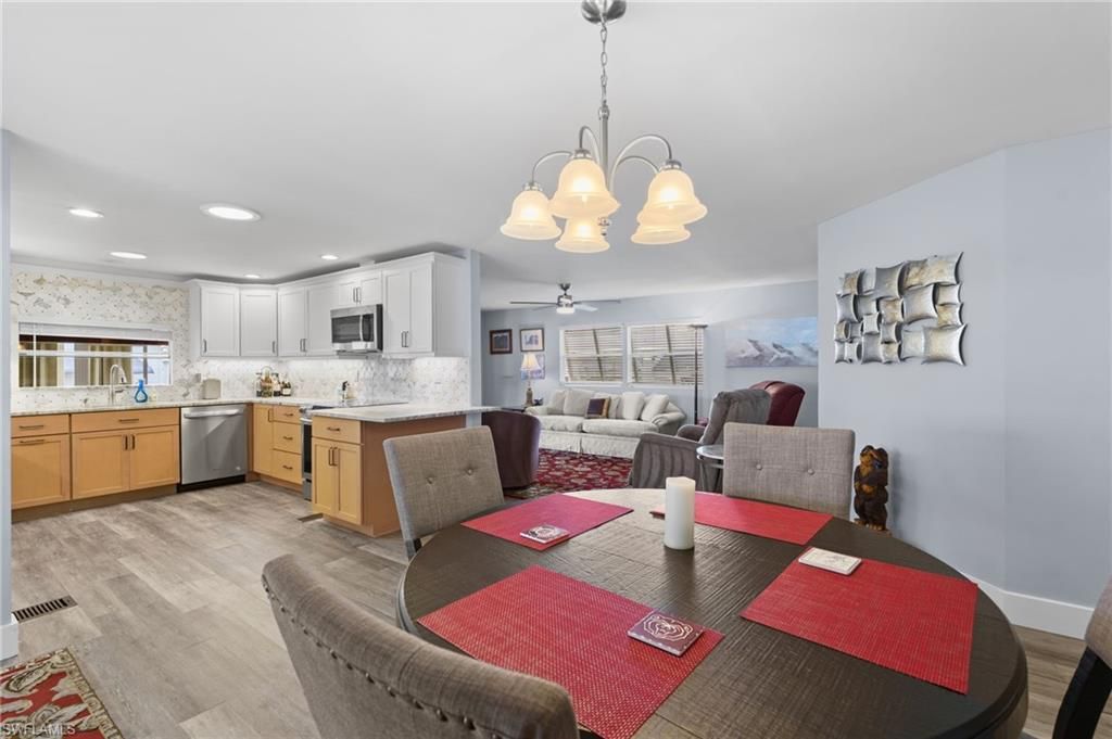60 Palos DR, NAPLES, FL 34104 — photo 4