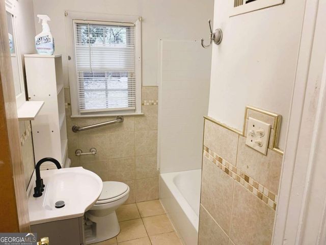 1551 Ferno Drive NW, Atlanta, GA 30318