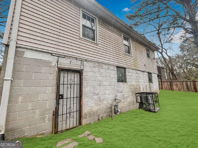 1551 Ferno Drive NW, Atlanta, GA 30318