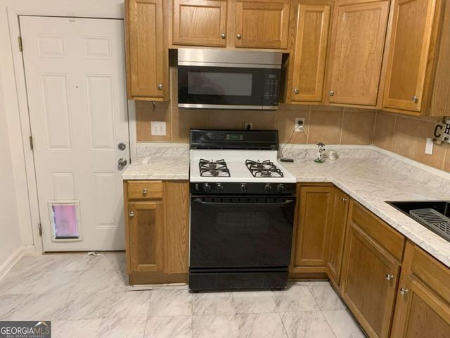 1551 Ferno Drive NW, Atlanta, GA 30318