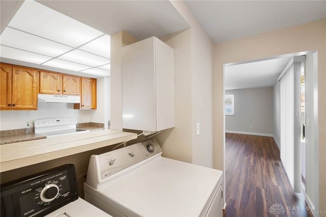 5740 Pennywell Drive, Dayton, OH 45424