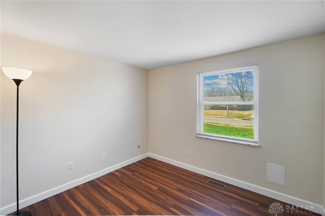 5740 Pennywell Drive, Dayton, OH 45424