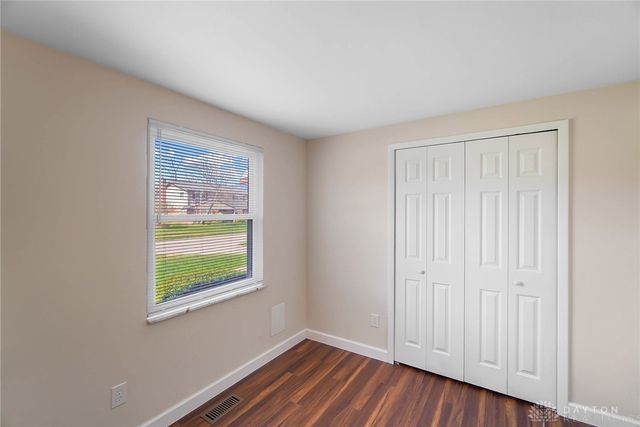 5740 Pennywell Drive, Dayton, OH 45424