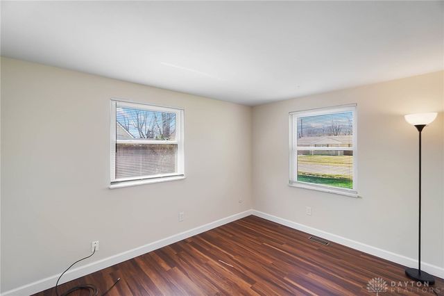 5740 Pennywell Drive, Dayton, OH 45424