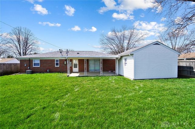 5740 Pennywell Drive, Dayton, OH 45424