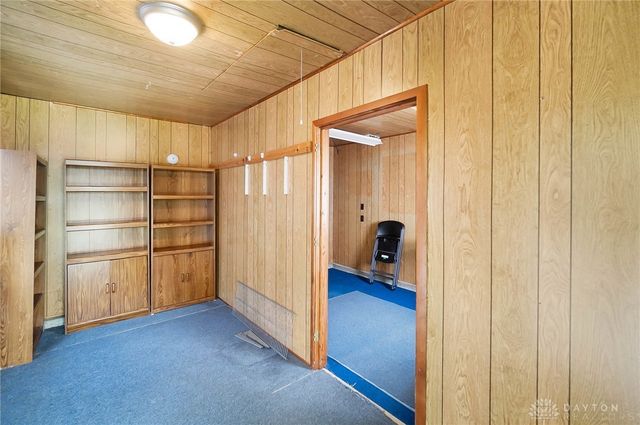 5740 Pennywell Drive, Dayton, OH 45424