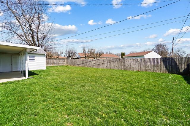 5740 Pennywell Drive, Dayton, OH 45424