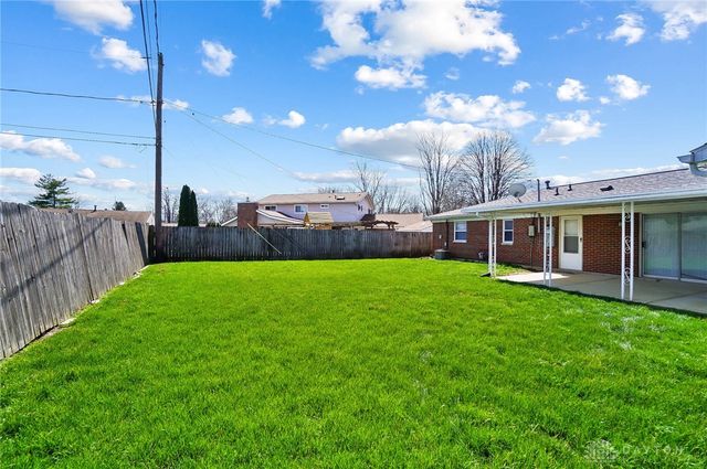 5740 Pennywell Drive, Dayton, OH 45424