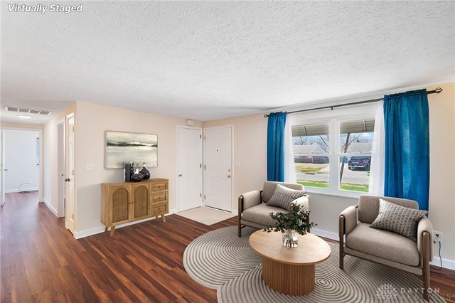 5740 Pennywell Drive, Dayton, OH 45424