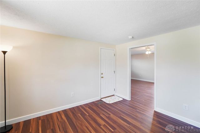 5740 Pennywell Drive, Dayton, OH 45424