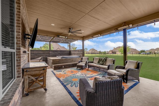 768 Kensington Drive, Mclendon Chisholm, TX 75032