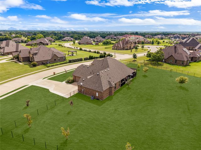 768 Kensington Drive, Mclendon Chisholm, TX 75032