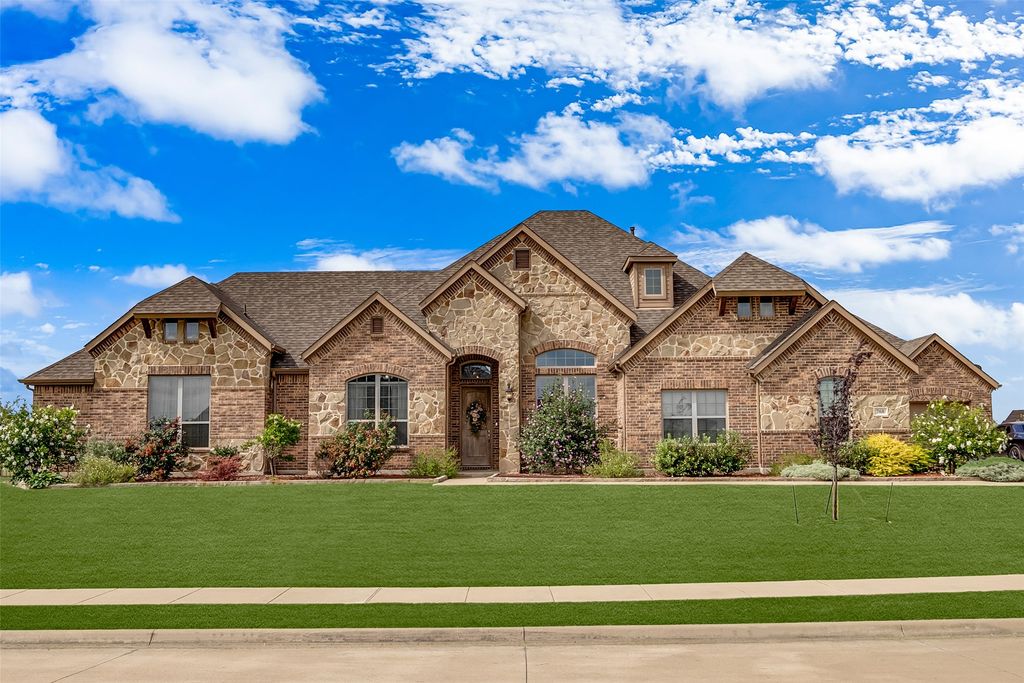 768 Kensington Drive, Mclendon Chisholm, TX 75032