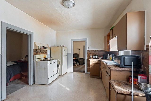 945 VELP AVENUE, Green Bay, WI 54303