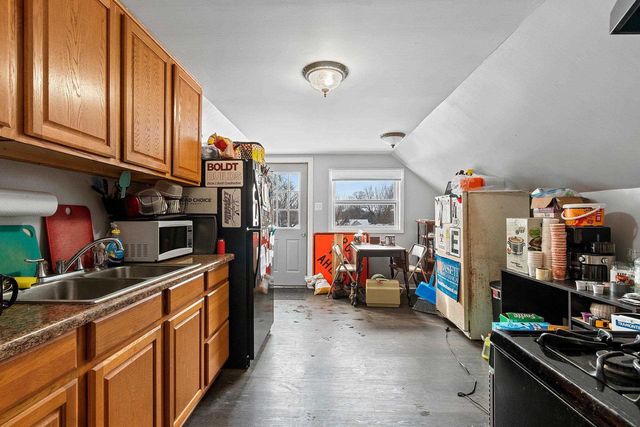 945 VELP AVENUE, Green Bay, WI 54303