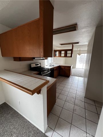 1195 Bautista, Colton, CA 92324