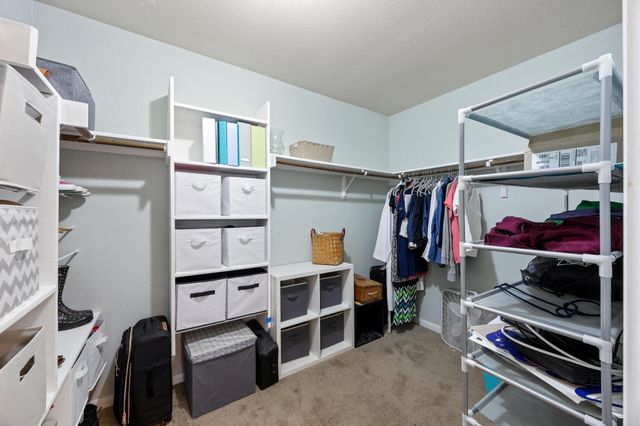 120 Hawkins CT, Hutto, TX 78634