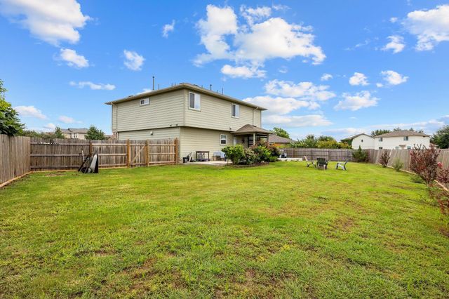 120 Hawkins CT, Hutto, TX 78634