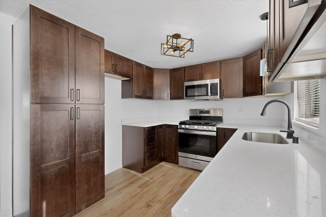 11605 Mountain Road NE, Albuquerque, NM 87112