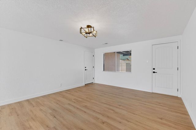 11605 Mountain Road NE, Albuquerque, NM 87112