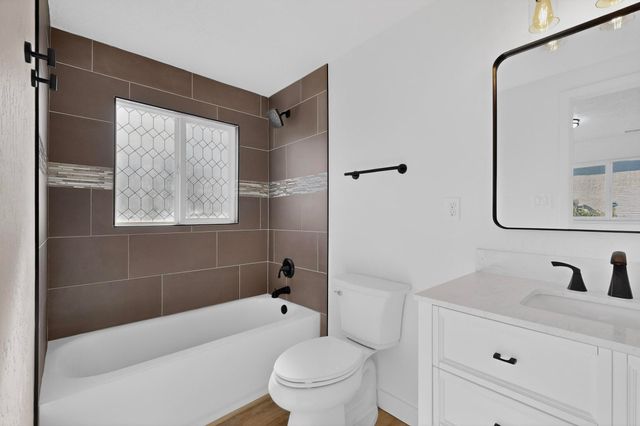 11605 Mountain Road NE, Albuquerque, NM 87112