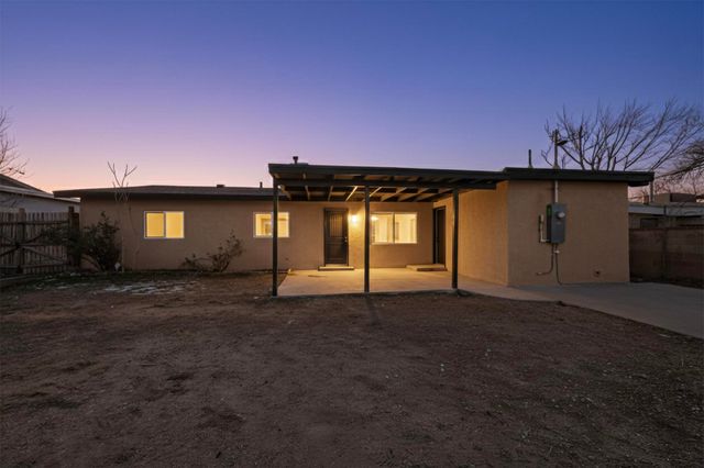 11605 Mountain Road NE, Albuquerque, NM 87112