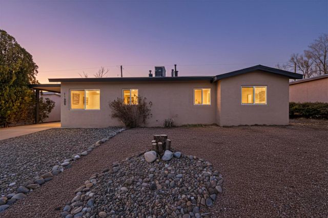 11605 Mountain Road NE, Albuquerque, NM 87112
