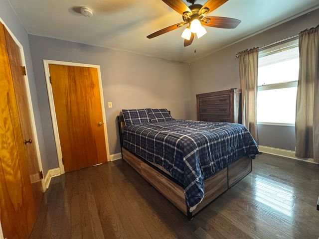 16037 Springfield Avenue, Markham, IL 60428