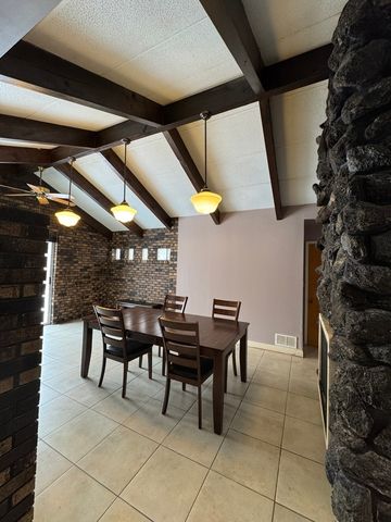 16037 Springfield Avenue, Markham, IL 60428