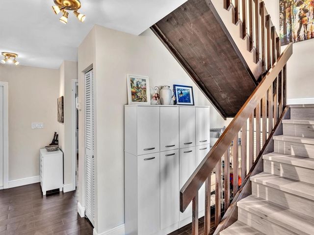 3432 NE 16th Avenue, Oakland Park, FL 33334