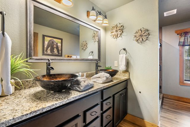 728 Still Hill Way, Gatlinburg, TN 37738