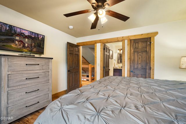 728 Still Hill Way, Gatlinburg, TN 37738