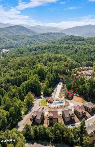 728 Still Hill Way, Gatlinburg, TN 37738