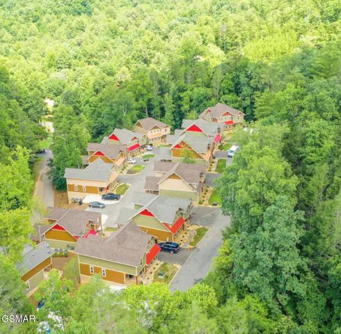 728 Still Hill Way, Gatlinburg, TN 37738