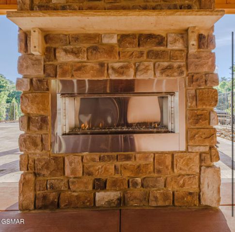 728 Still Hill Way, Gatlinburg, TN 37738