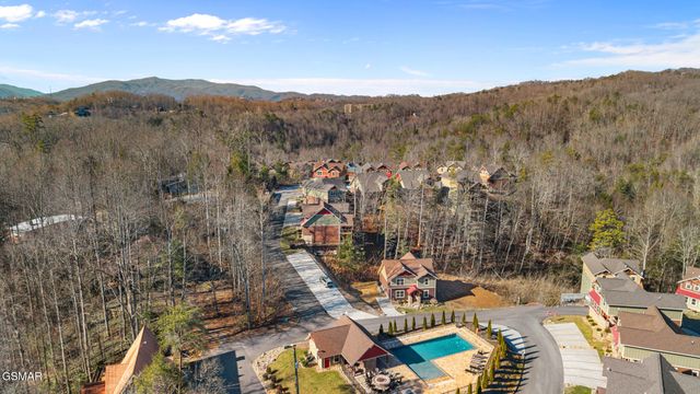 728 Still Hill Way, Gatlinburg, TN 37738