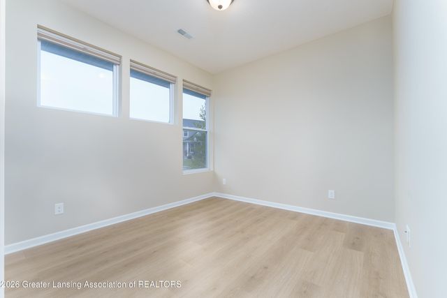 3905 Quarterhorse Road, East Lansing, MI 48823