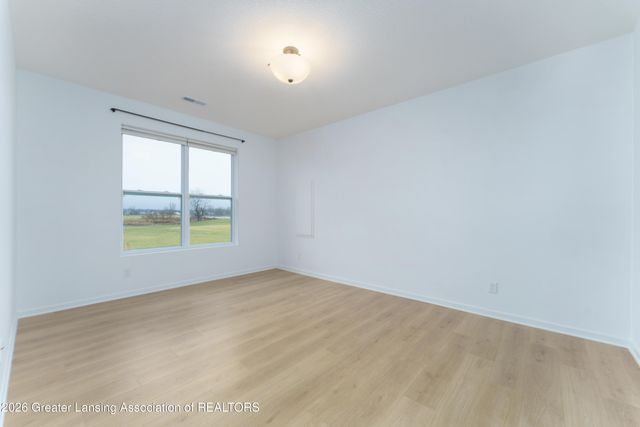 3905 Quarterhorse Road, East Lansing, MI 48823