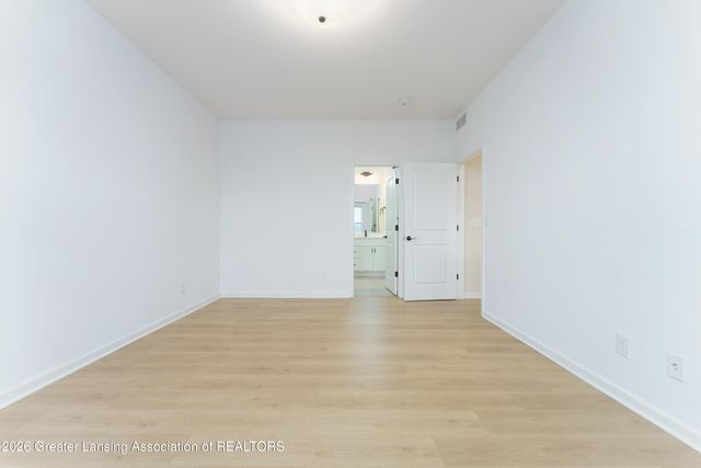 3905 Quarterhorse Road, East Lansing, MI 48823