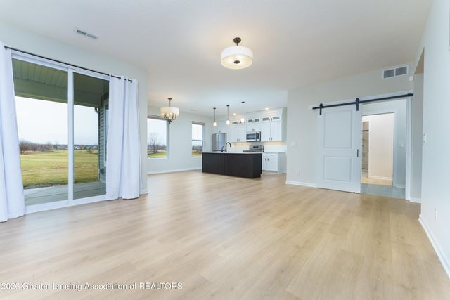 3905 Quarterhorse Road, East Lansing, MI 48823